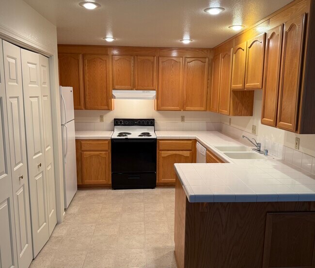 Foto del edificio - 727 Sean Dr