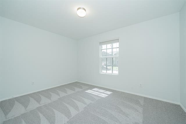 Foto del edificio - 122 Feverbush Dr