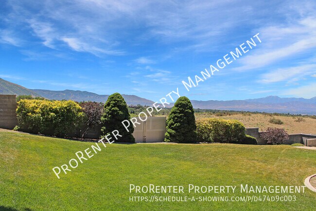 Building Photo - Beautiful Views 4 Bed, 3 Bath Sandy Home