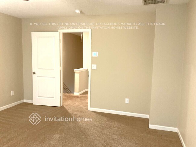Building Photo - 407 Vermeer Ct