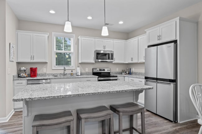 Building Photo - 307 Fishing Duck