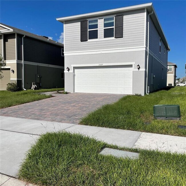 Foto del edificio - 2327 Twin Flower Ln