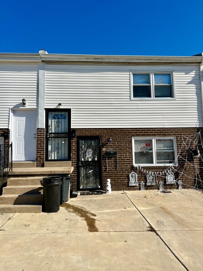 Foto del edificio - 585 Allengrove St