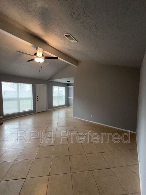 Building Photo - 4546 Algernon Dr