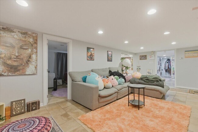 Foto del edificio - 3727 N Bosworth Ave