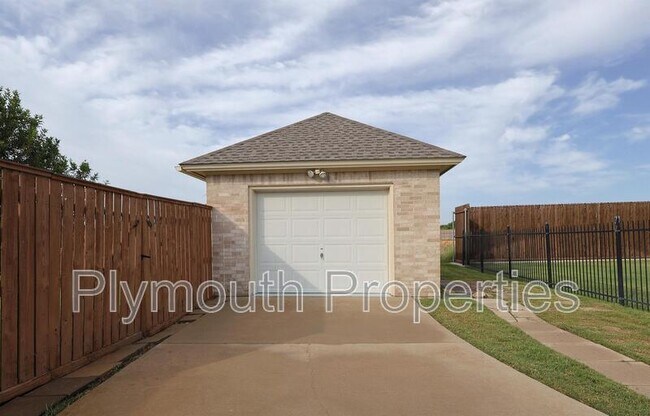 Foto del edificio - 4725 Stone Oak Drive