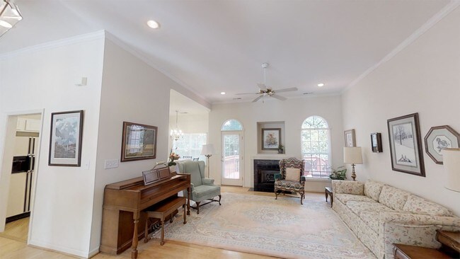 Building Photo - 5155 Old Plantation Cir