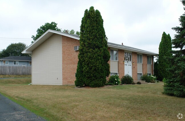 Building Photo - 2733 Virginia Ave N