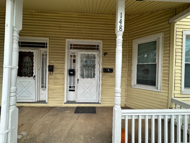 Building Photo - 148 S 17th St