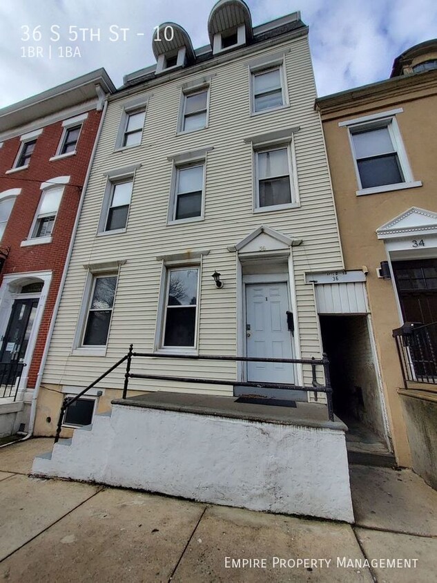 Primary Photo - 1 Bedroom / 1 Bathroom in Allentown !