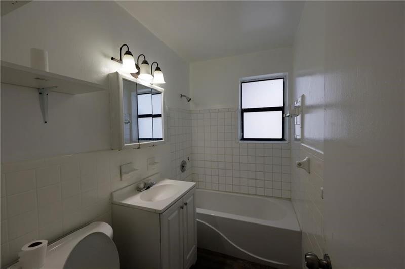 Foto del edificio - 122 SW 24th Ave