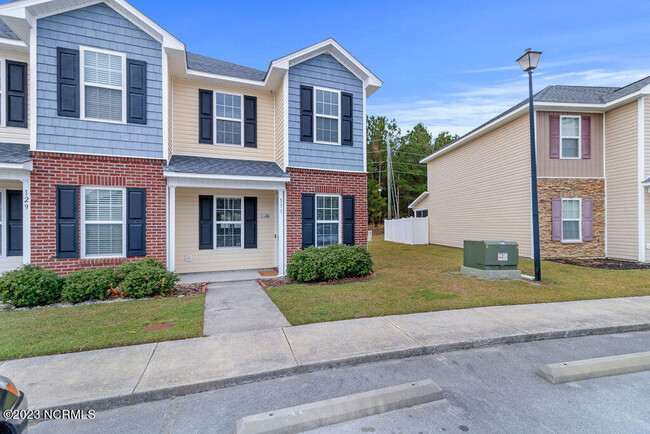 Foto del edificio - 131 Glen Cannon Drive