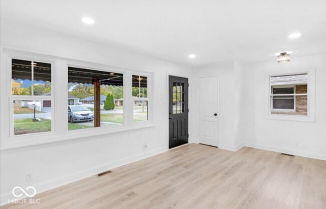 Building Photo - 4119 N Butler Ave