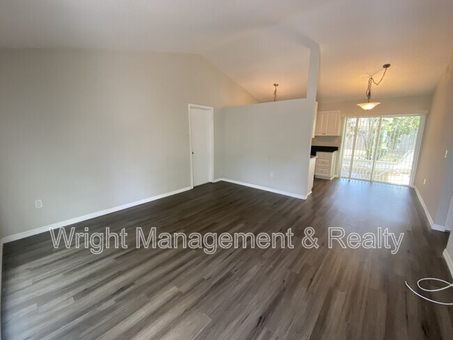 Building Photo - 3544 Martell St