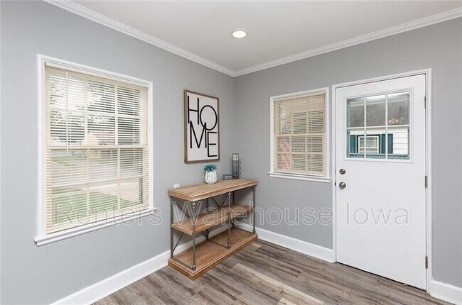 Foto del edificio - 4124 3rd St