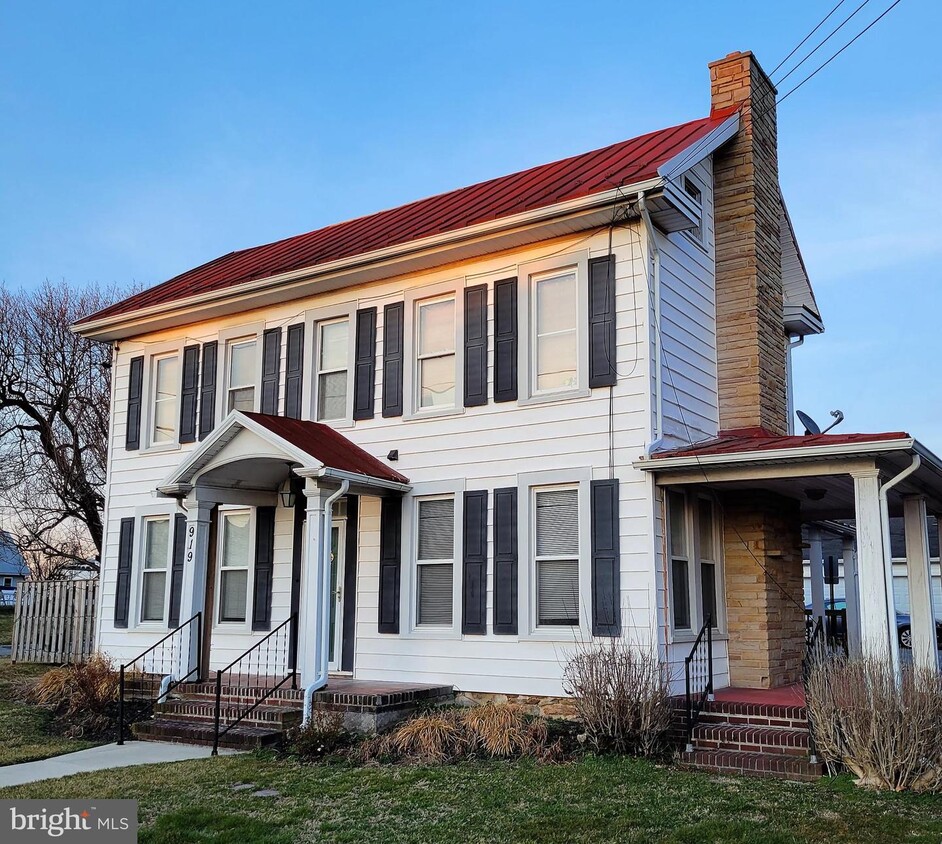 919 S Main St, Hampstead, MD 21074 House Rental in Hampstead, MD