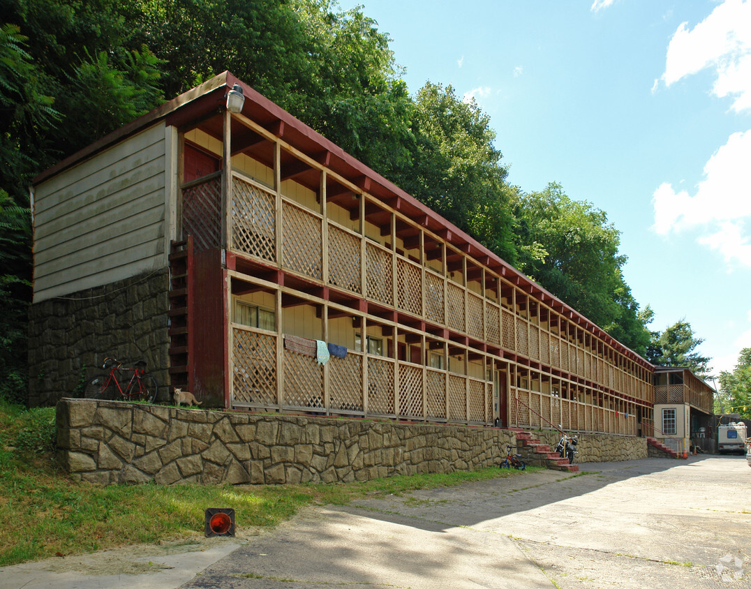 Primary Photo - Valley View Apartments