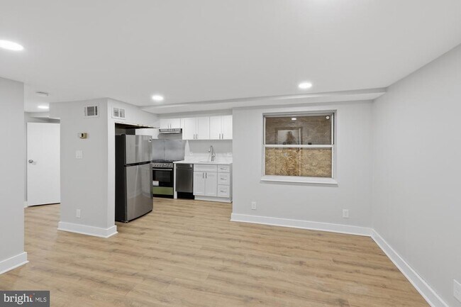 Foto del edificio - 2388 Champlain St NW