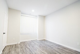Interior Photo - 2820 Sawtelle Blvd