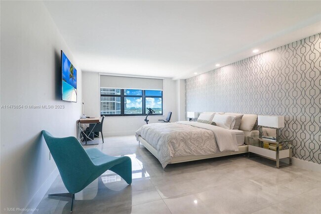 Building Photo - 9801 Collins Ave