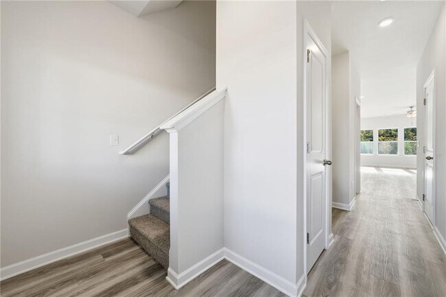 Foto del edificio - 3966 Oakwood Ter Ct