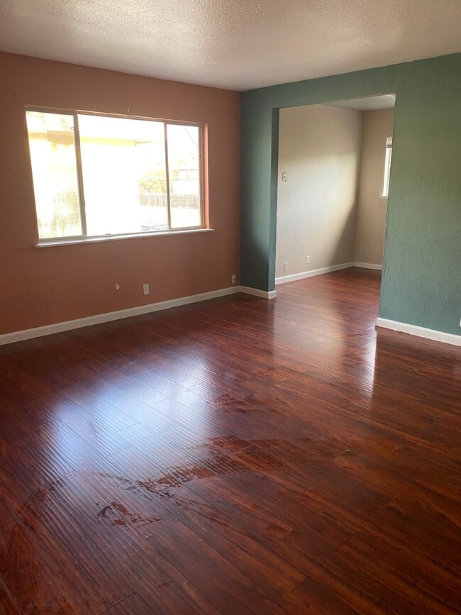 Building Photo - 1380 Carnelian Dr