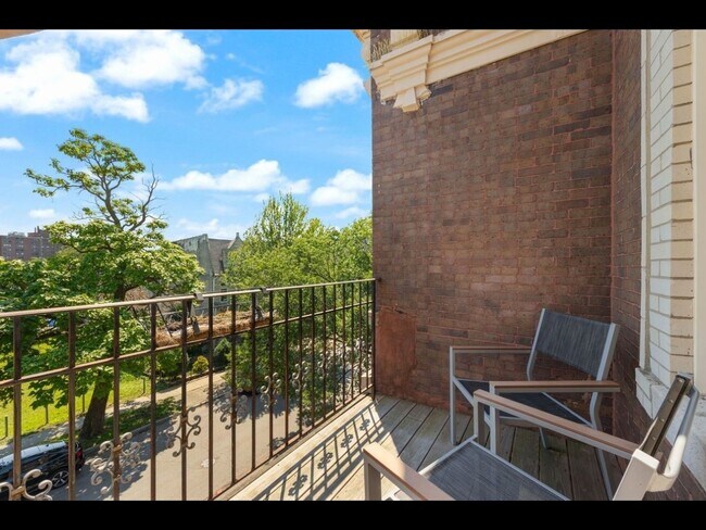 Foto del edificio - 3 Bedroom Condo in Chicago