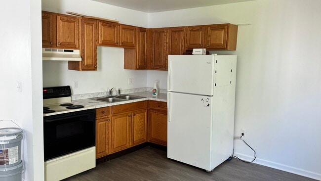 Building Photo - 3709 Tiffany Dr