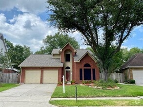 Building Photo - 14535 Circlewood Way