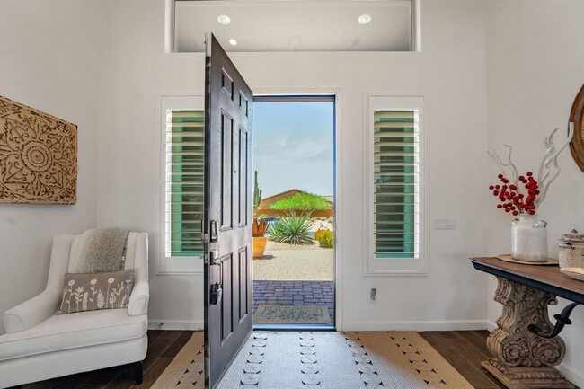 Building Photo - Spacious 4BR House in Cave Creek