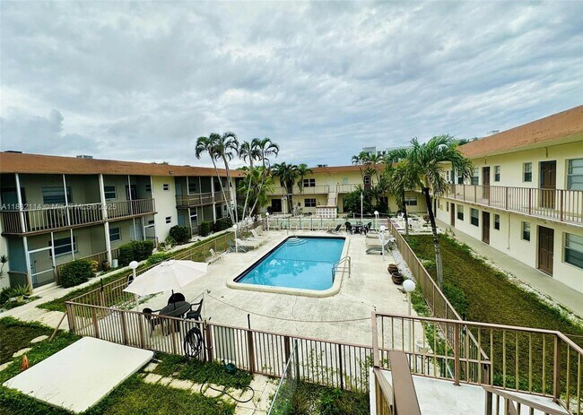 Foto del edificio - 415 NE 2nd St