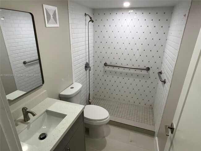 Foto del edificio - 10825 SW 112th Ave