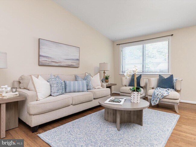 Foto del edificio - 1411 Stonecreek Rd