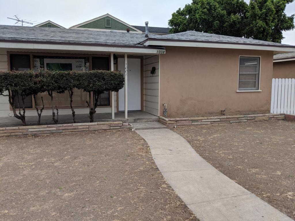 Primary Photo - 1008 Wallgreen St