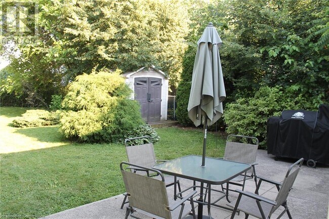 Photo du bâtiment - 191 E 25th St