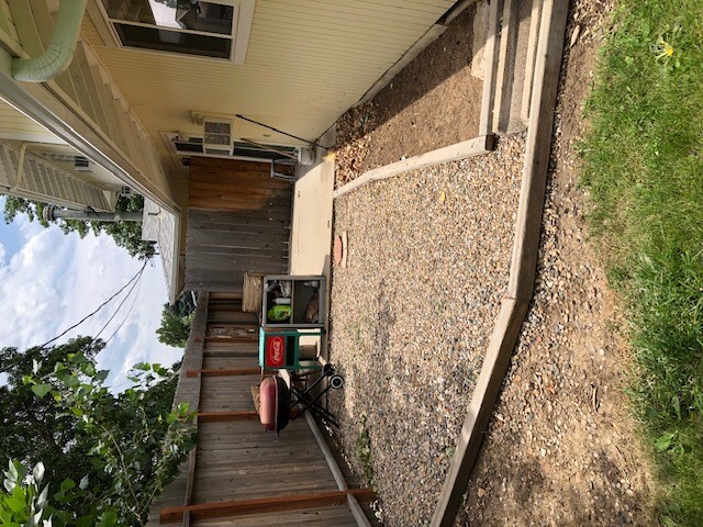 back side of apartment patio area - 3607 Butternut Dr