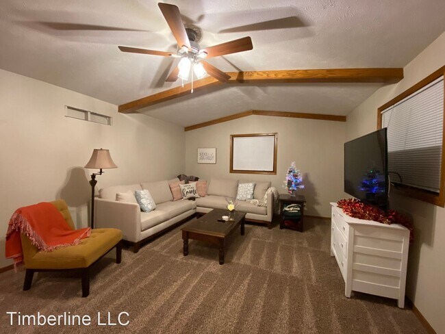 Foto del edificio - 2 br, 3.5 bath House - 5141 L street