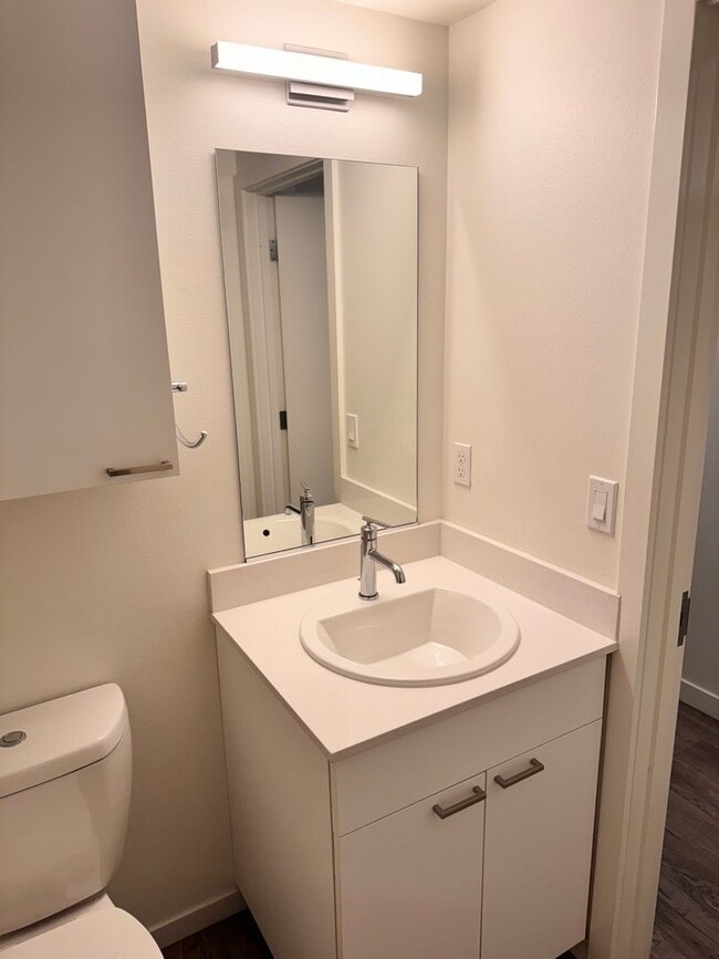 Interior Photo - Vale Studios