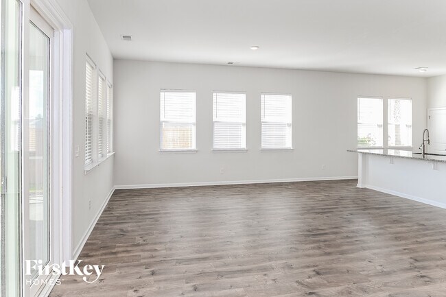 Foto del edificio - 405 Ribiero Dr