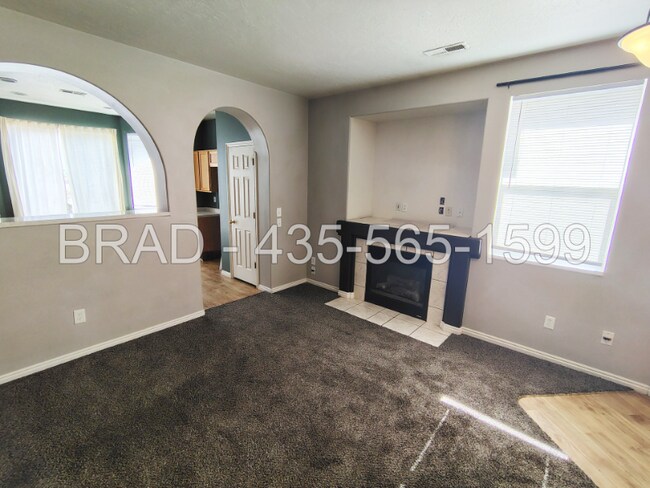 Building Photo - 6780 W 6780 S