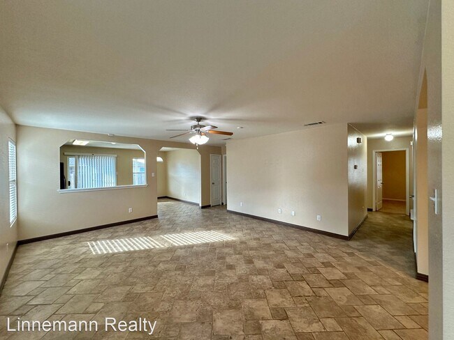 Building Photo - 3 br, 2 bath House - 6203 Griffith Loop