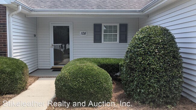 Foto del edificio - 2 br, 2 bath House - 108 Glen Oaks Court