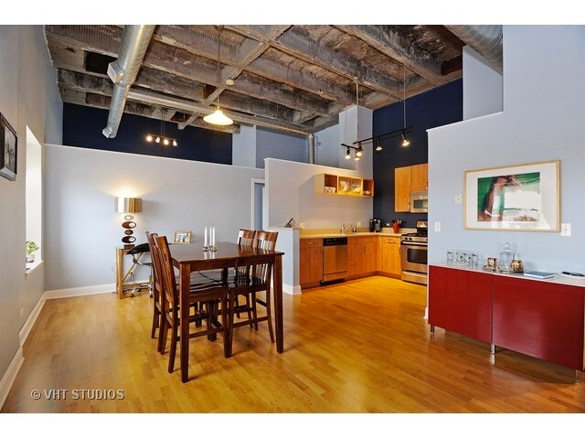 Primary Photo - 3150 N Sheffield Ave