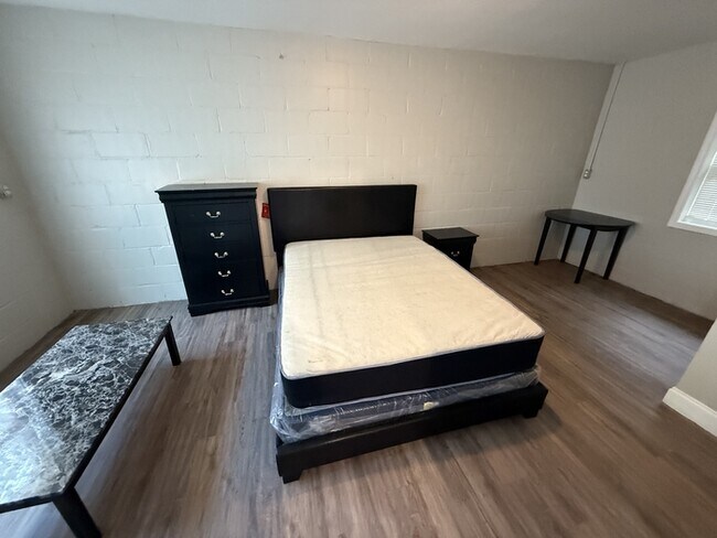 Photo - 1611 Hasty Pl NW House