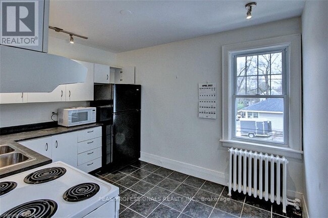 Building Photo - 35 Cliftonvale Ave