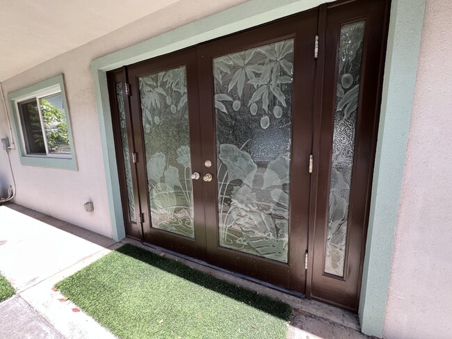 Front Left Entrance - 742 Hoawa St