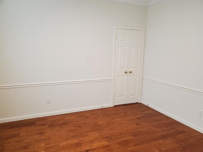 Building Photo - 16718 Chestnut Meadow Ct