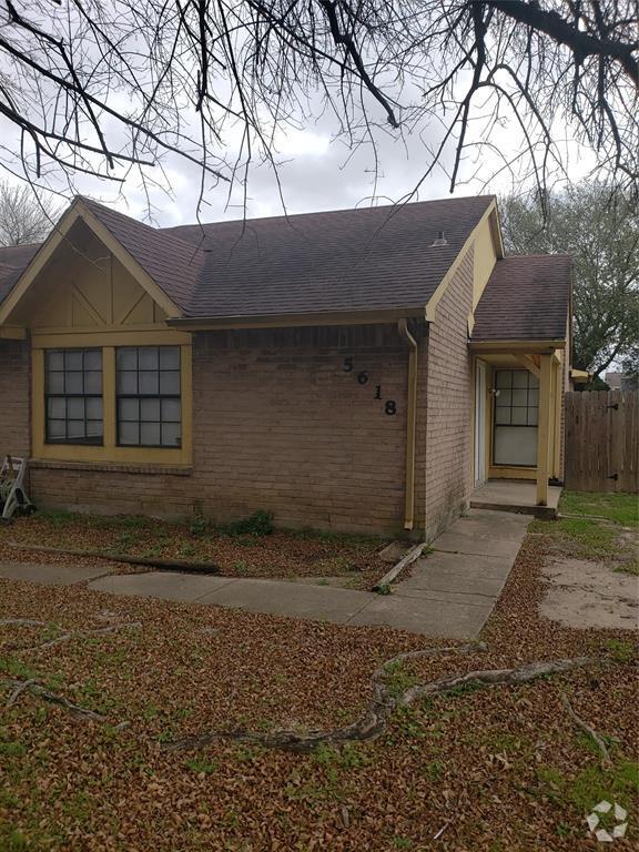 Building Photo - 5618 Hollow Pines Dr