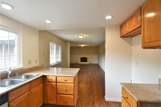 Building Photo - 2234 Ridgecrest Way