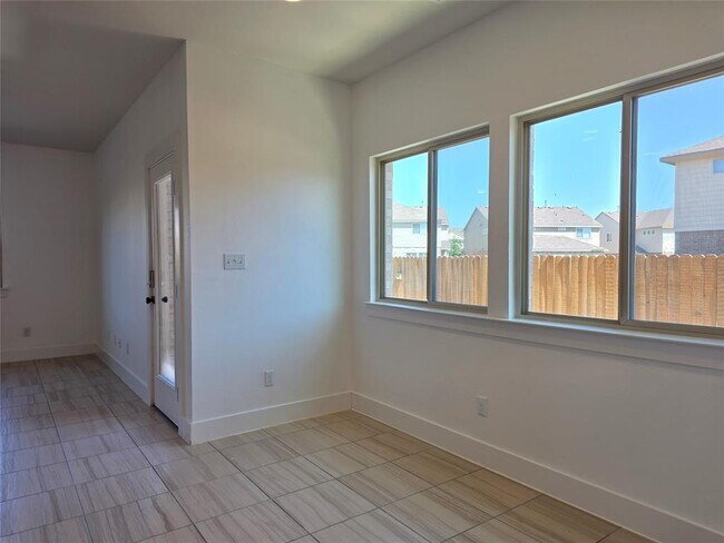 Building Photo - 500 White Steppe Way
